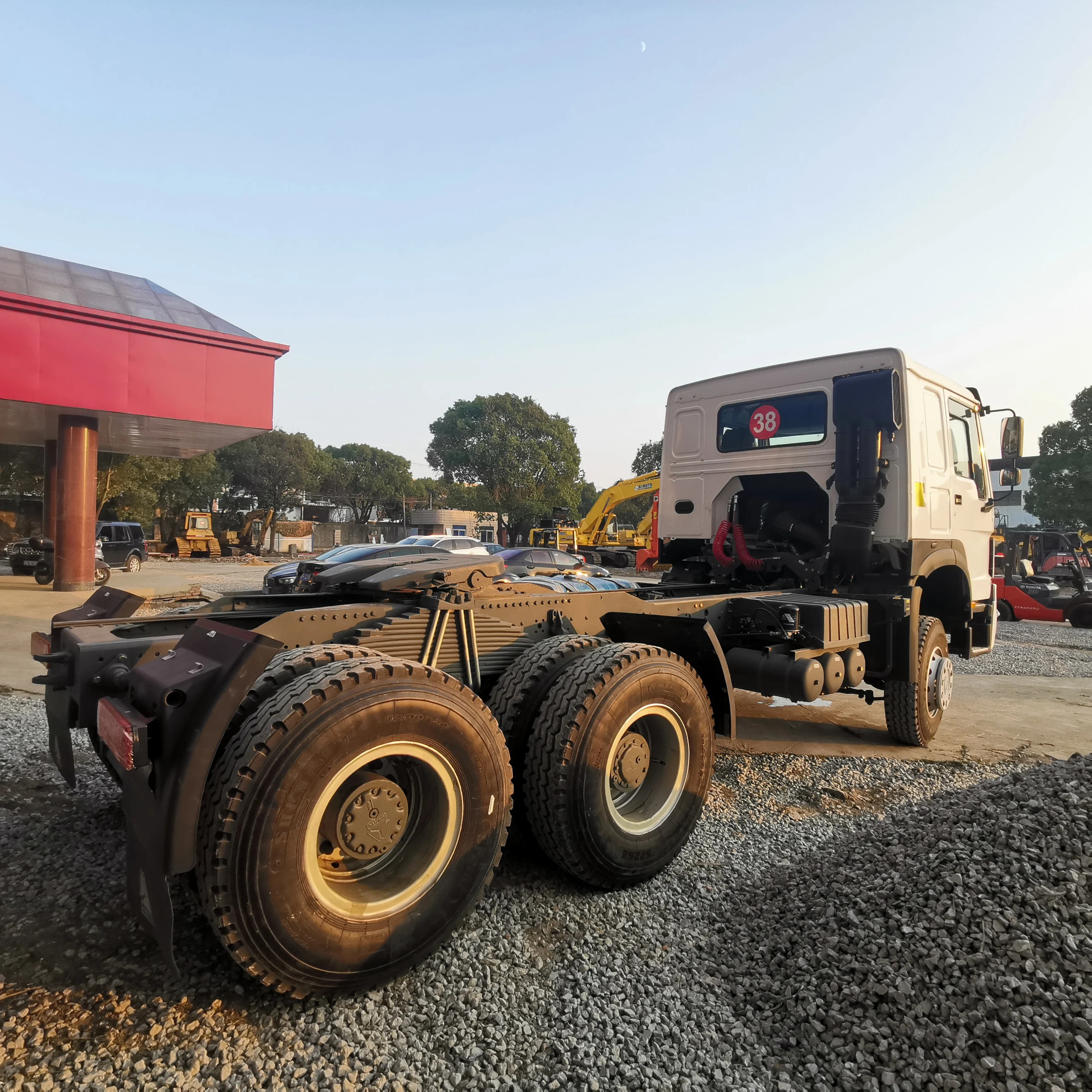 Подержанный самосвал Howo 371 420hp Prime Mover 6x4 б/у тягач