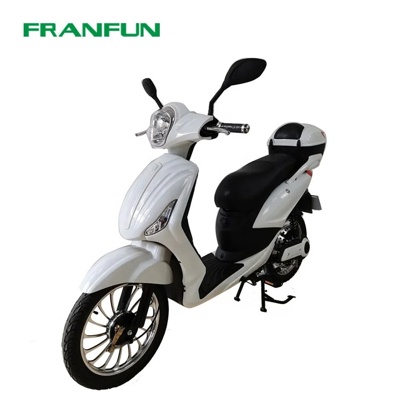 Hot sales in Italy UK 1000W 60KM Long range Portable E-scooter electric mopeds with pedals