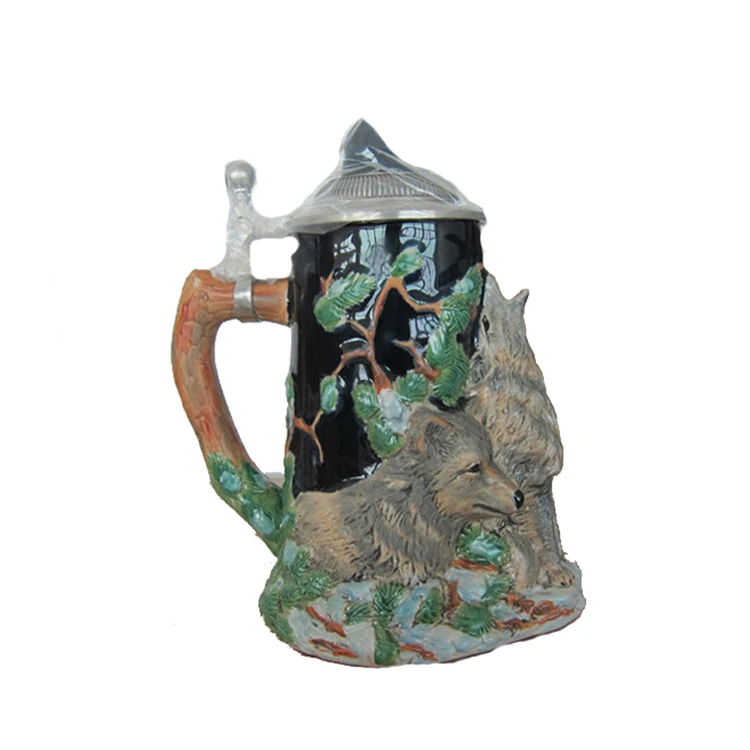 Custom High Relief Wolf Pack Retro Design German Beer Mug with Pewter Lid