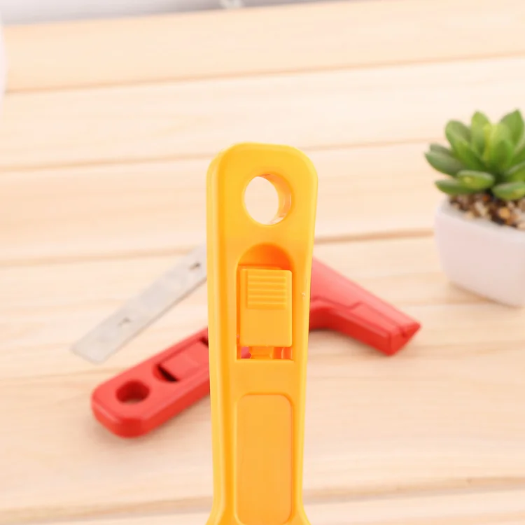 High Quality Multifunctional Wallpaper Sticker scraper tool Cleaning knife products wall paper scrapers for Home DIY Job