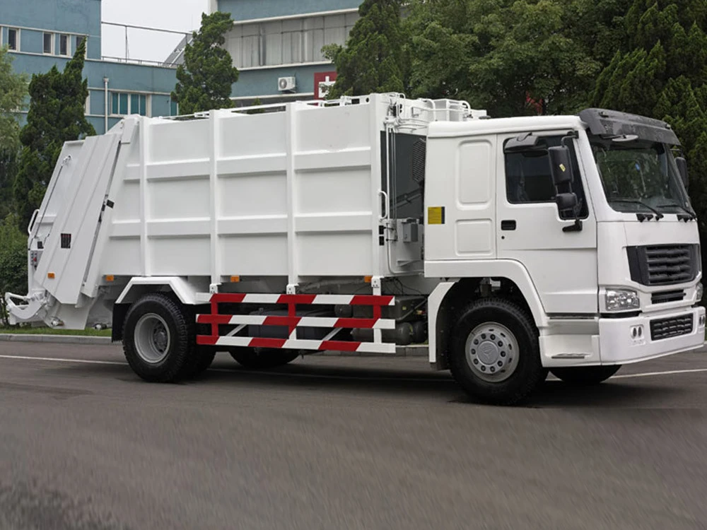 China Brand HOWO Garbage Compactor Truck 15~24CBM 6X4 with Arc-shaped Box for Sale