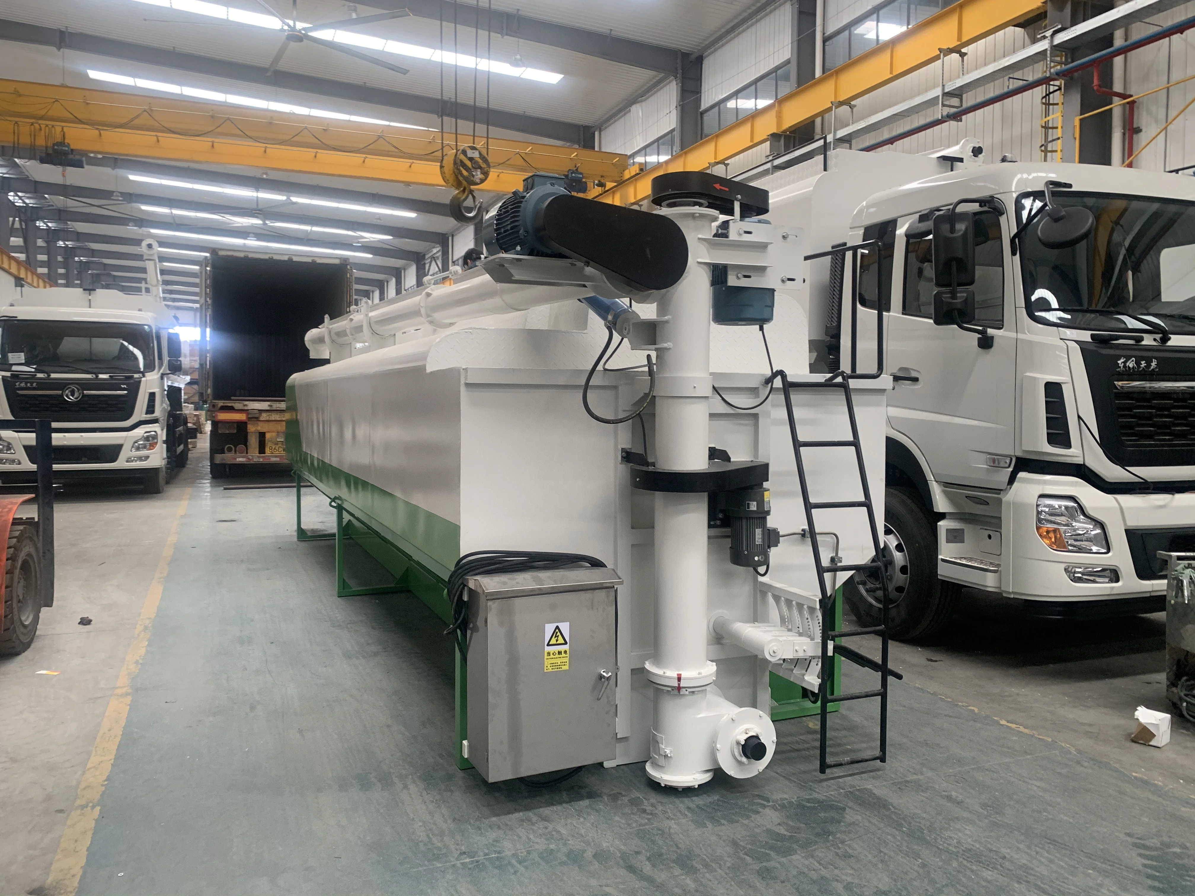 XBQ  Anti-Corrosion Hydraulic Auger 10 Ton Bulk Chicken Pig Feed Tank