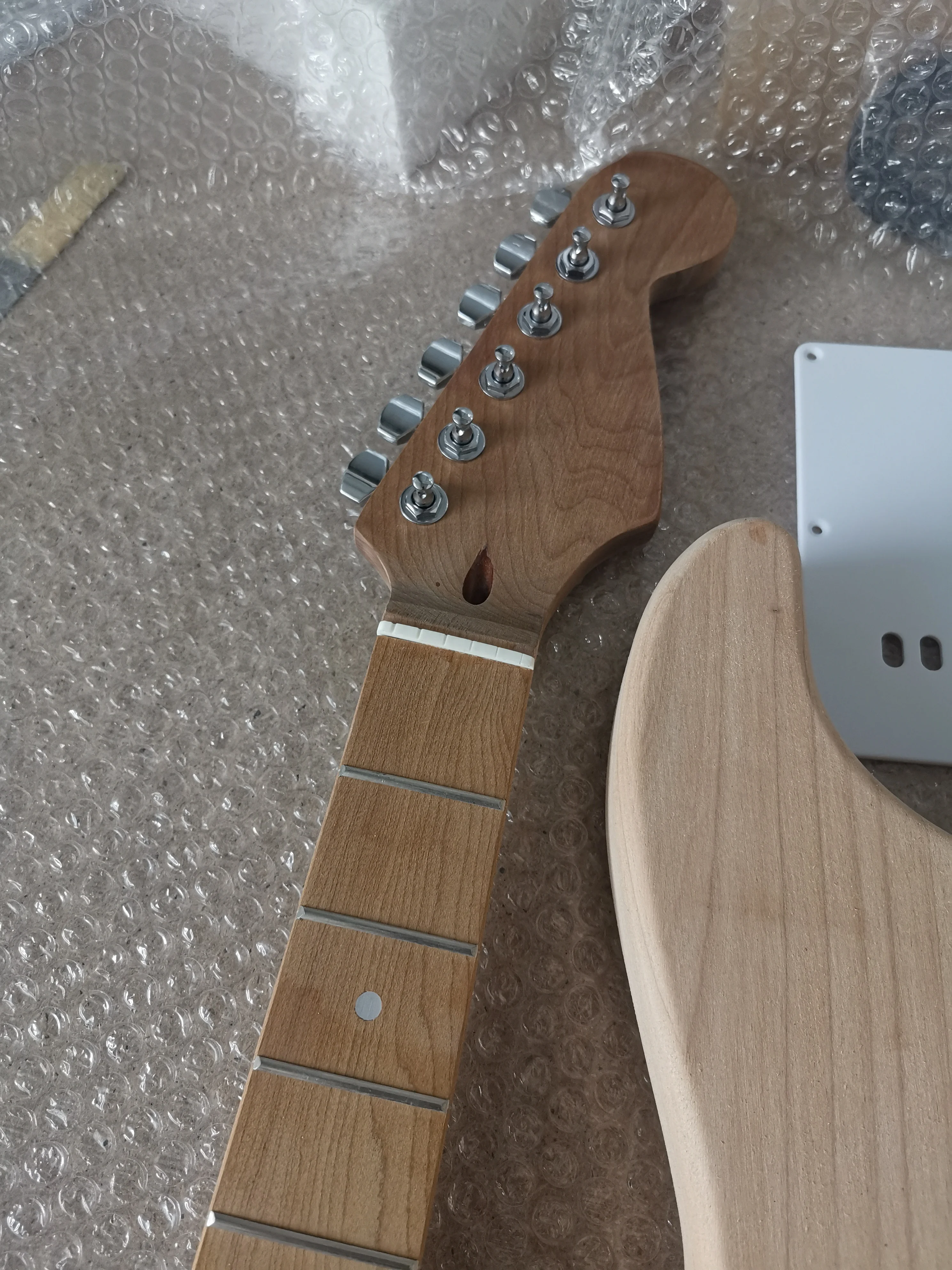 ZLG 6 string ST electric guitar kit alder body roasted maple neck fast shipping factory outlet