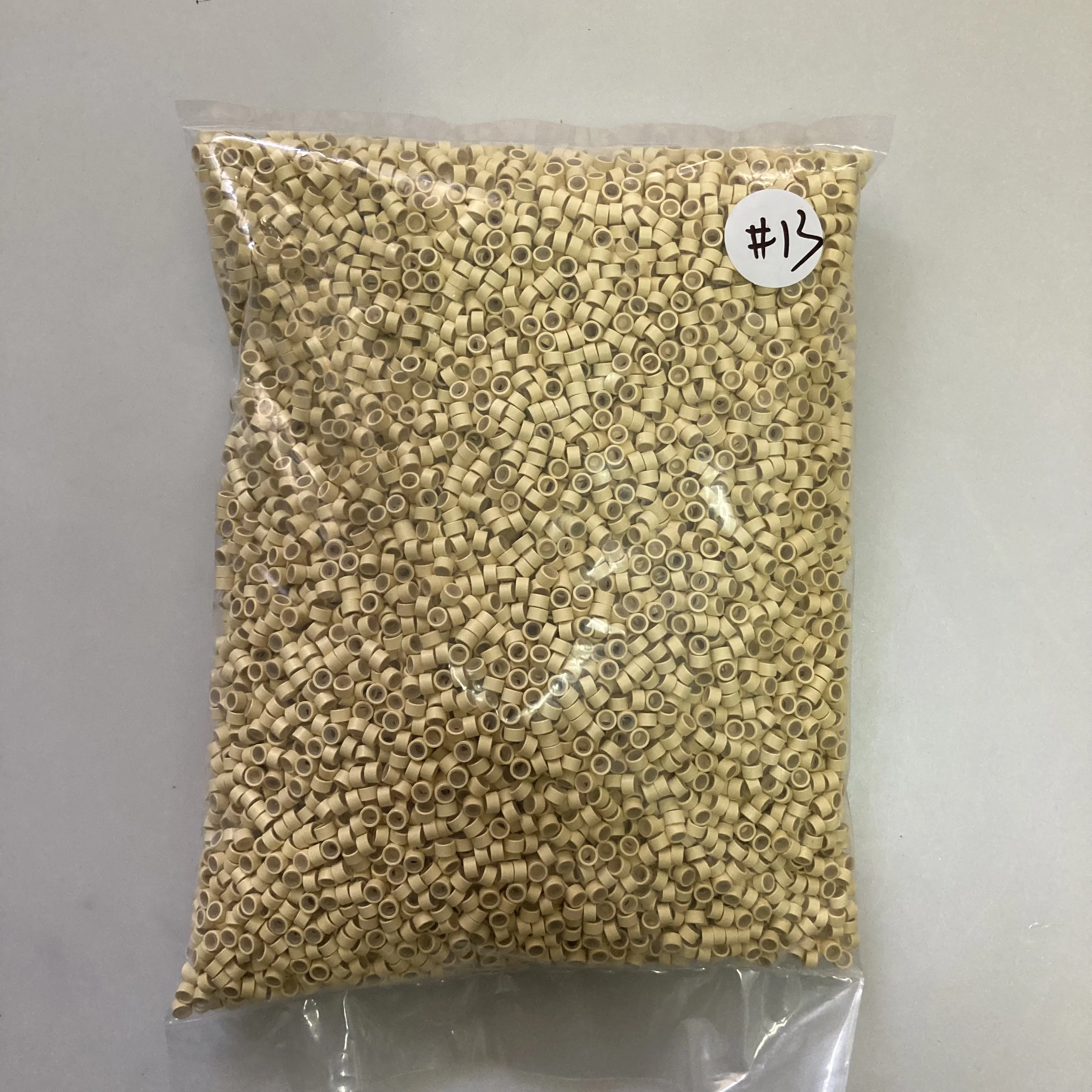 5mm metal hair extension silicone rings 10000pcs per bag  hair extension beads with silicone lined hair extension beads