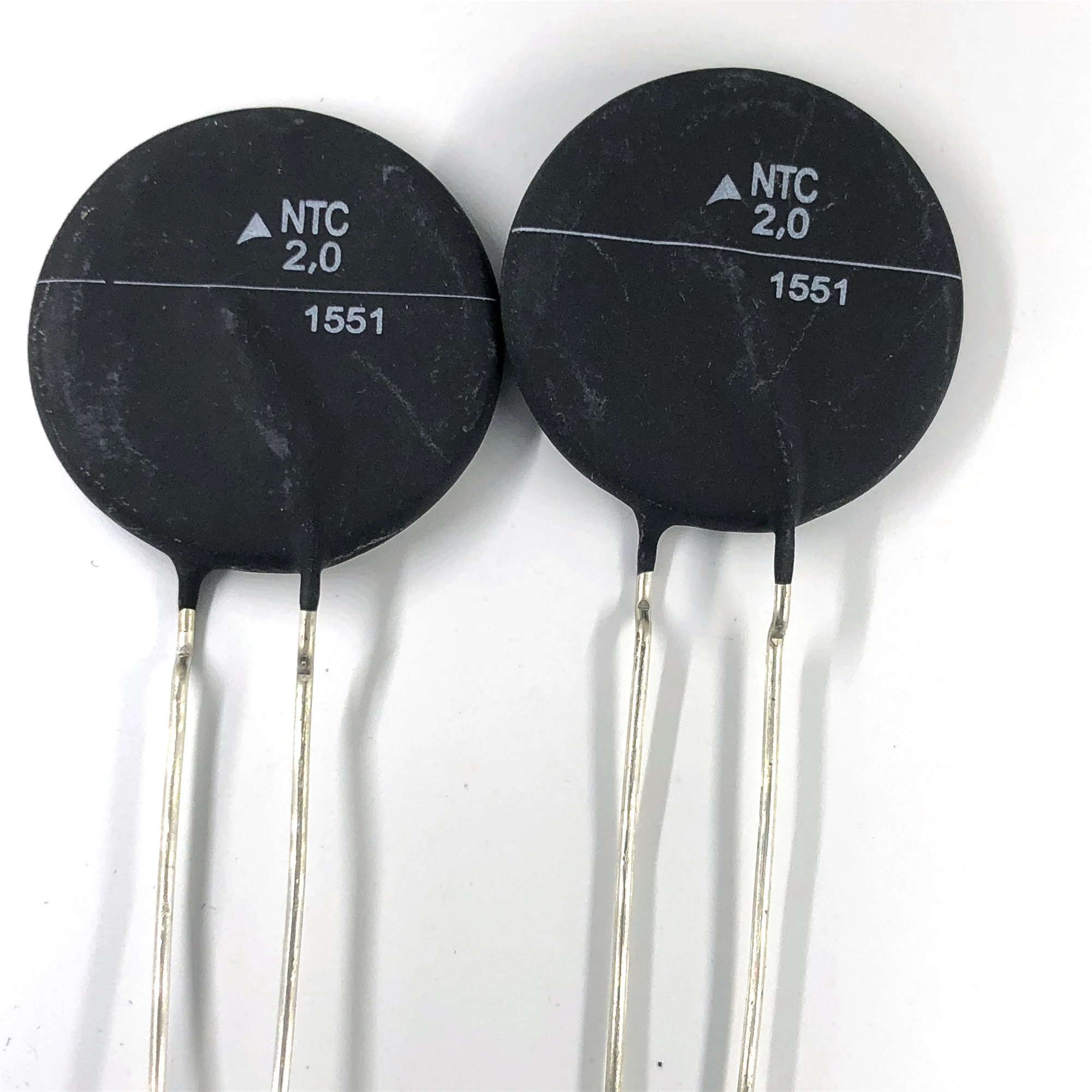 Thermistor surge current limit B57127P209M301 NTC 2.0 2R 2 Euro