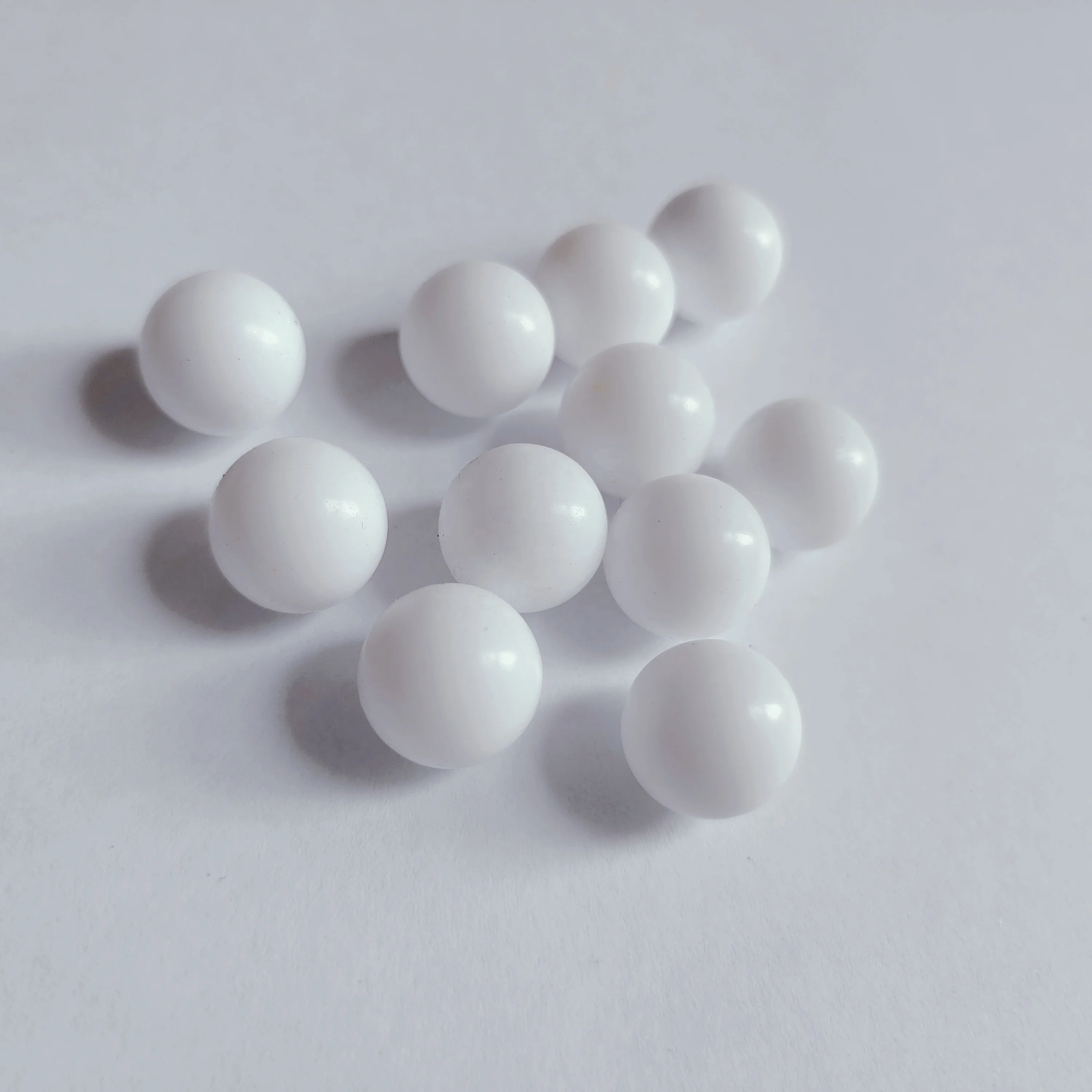 Factory direct sale white hard 12.7mm PTFE plastic bearing ball