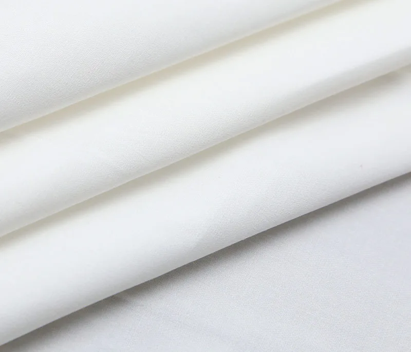Spot white cloth wholesale 100% cotton 40s high-density plain weave bleached cotton fabric manufacturer clothing shirt material