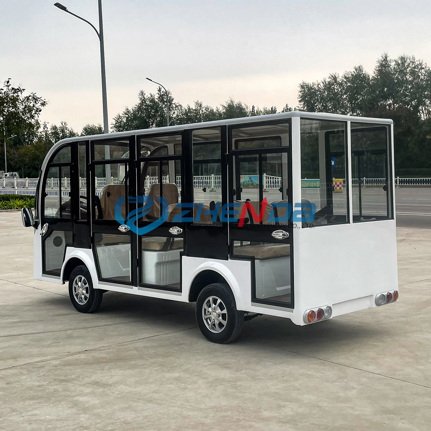 China Export Vintage Luxury Coaches Bus Mini Electric Shuttle High Speed Passenger Transport Off Road for Sale