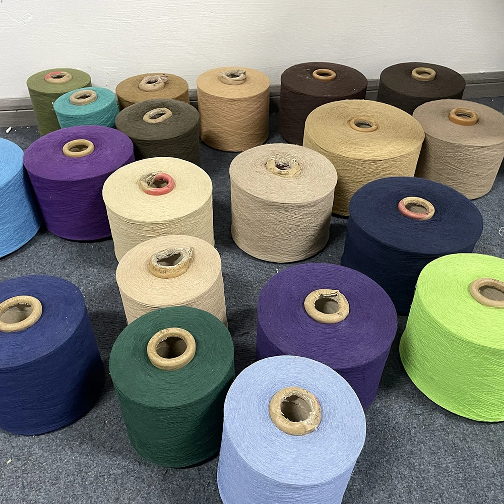 60% cotton 40% polyester blended  tshirt yarn whosale with good strength