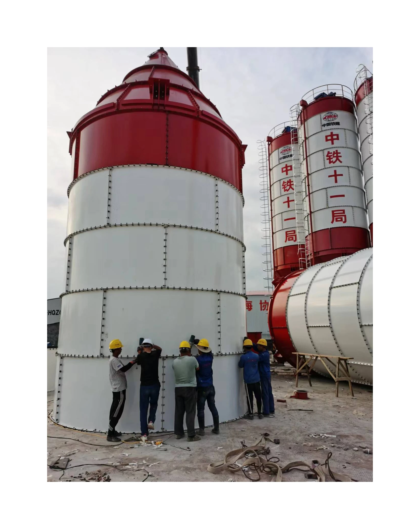 Competitive Price High Efficiency Cement Bin Innovative Fire Resistant Impact Resistant Secure Locking Features