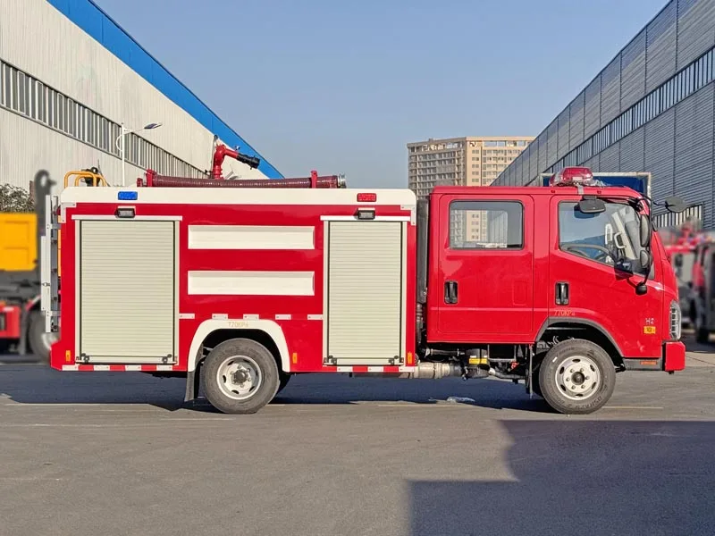 Foton 3 square fire sprinkler emergency rescue truck Suitable for fire fighting, road cleaning and green irrigation