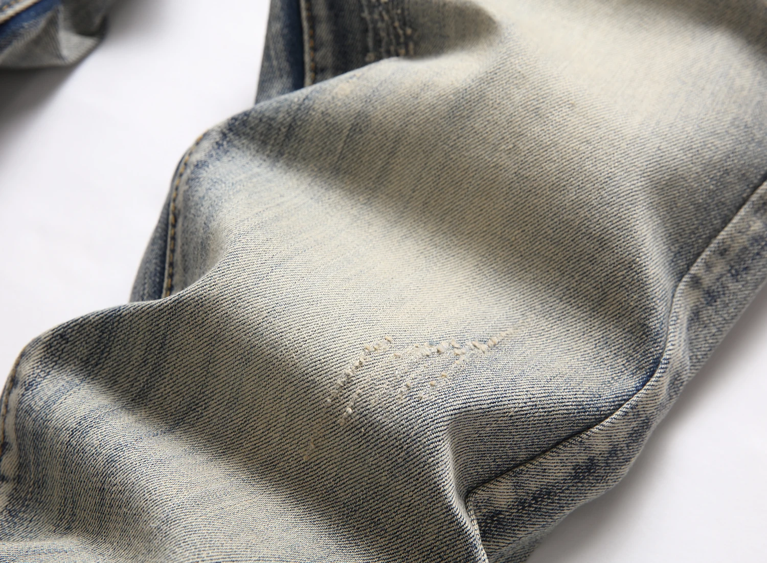 Fashion Streetwear Men Jeans Blue Color Paint Printed Jeans Men Designer Hip Hop Pants Slim Fit Punk Style Designer Jeans