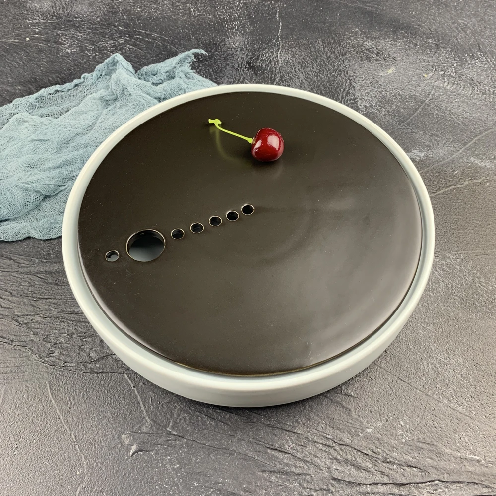 
Japanese Tableware Hotel Restaurant Tray Sushi Salmon Sashimi Plate Black And White Round Matte Dry Ice Plate 