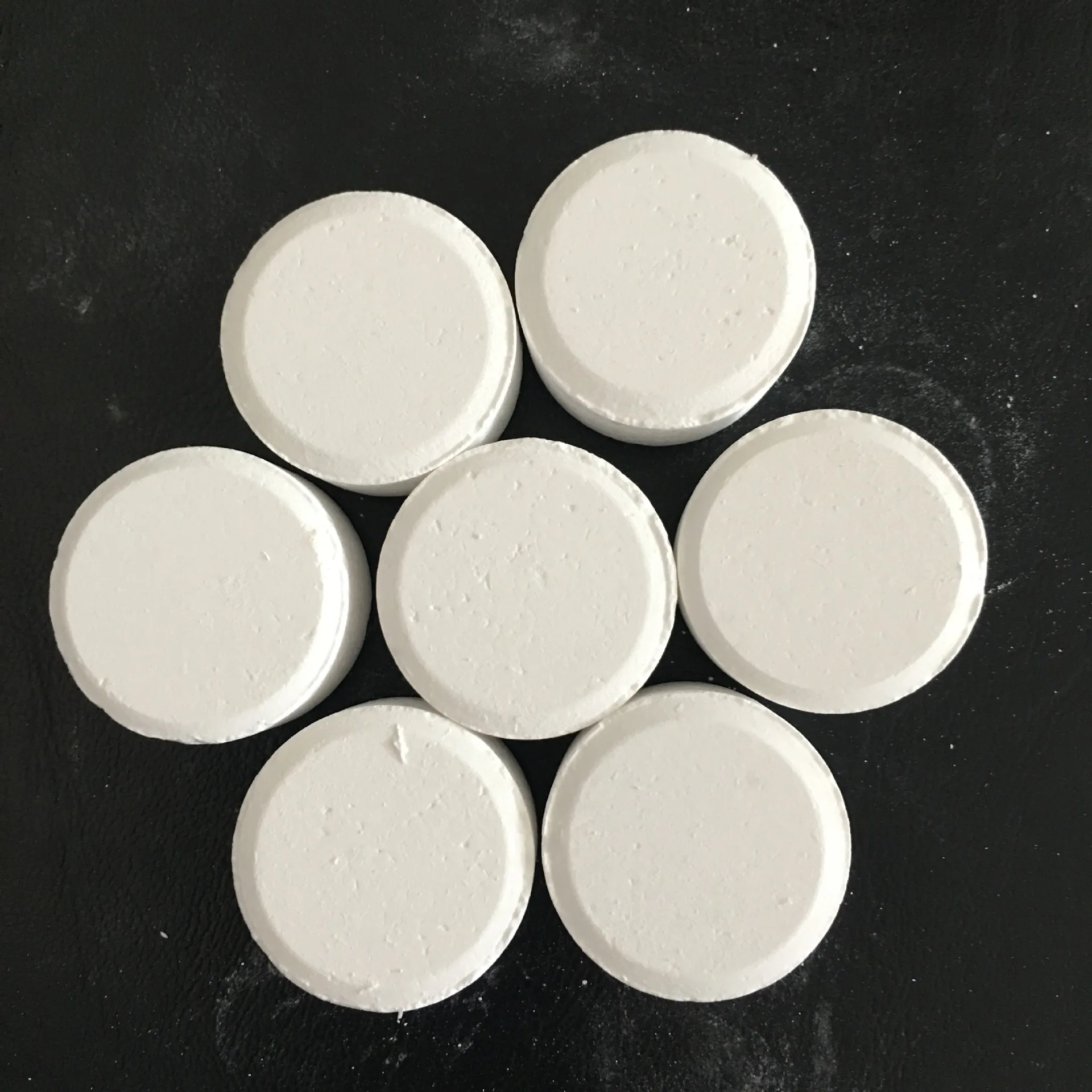 Trichloroisocyanuric acid Chlorine Tablets TCCA 90% Granular chlorine content Tablet Used for Swimming Pool