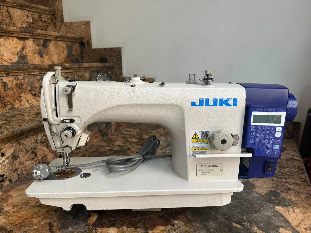 Абсолютно Новый jukis DDL-7000A с прямым приводом швейная машина с автоматической обрезкой нити по очень доступной цене