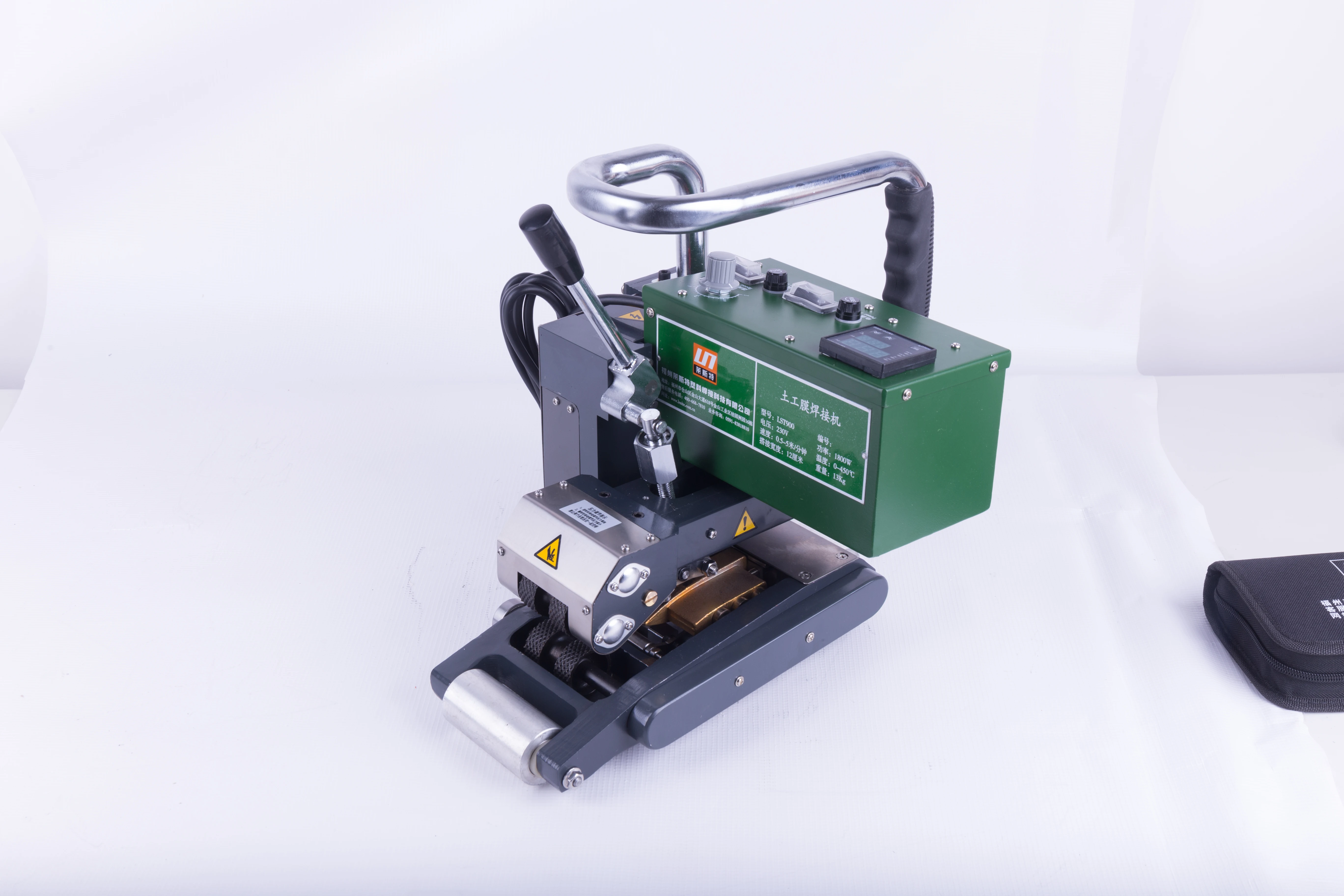 HDPE PVC Welding Machine Geomembrane Hot Air Welder for flex banner Geotextile and drainage board