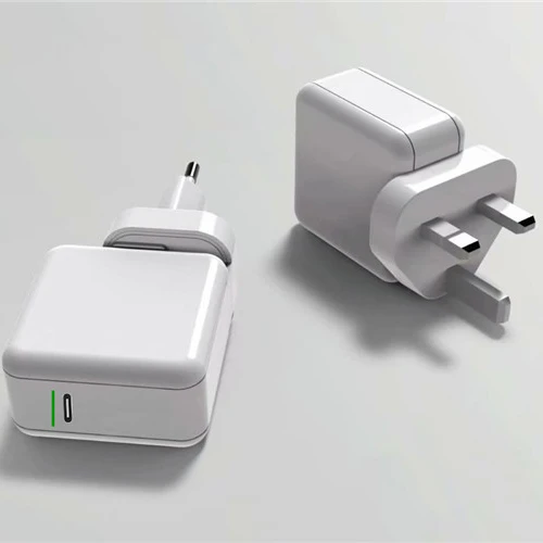 
2020 Latest 61W GaN Fast Charger QC3.0 PD Wall Charger For Laptop Mobile Phone And Tablet 