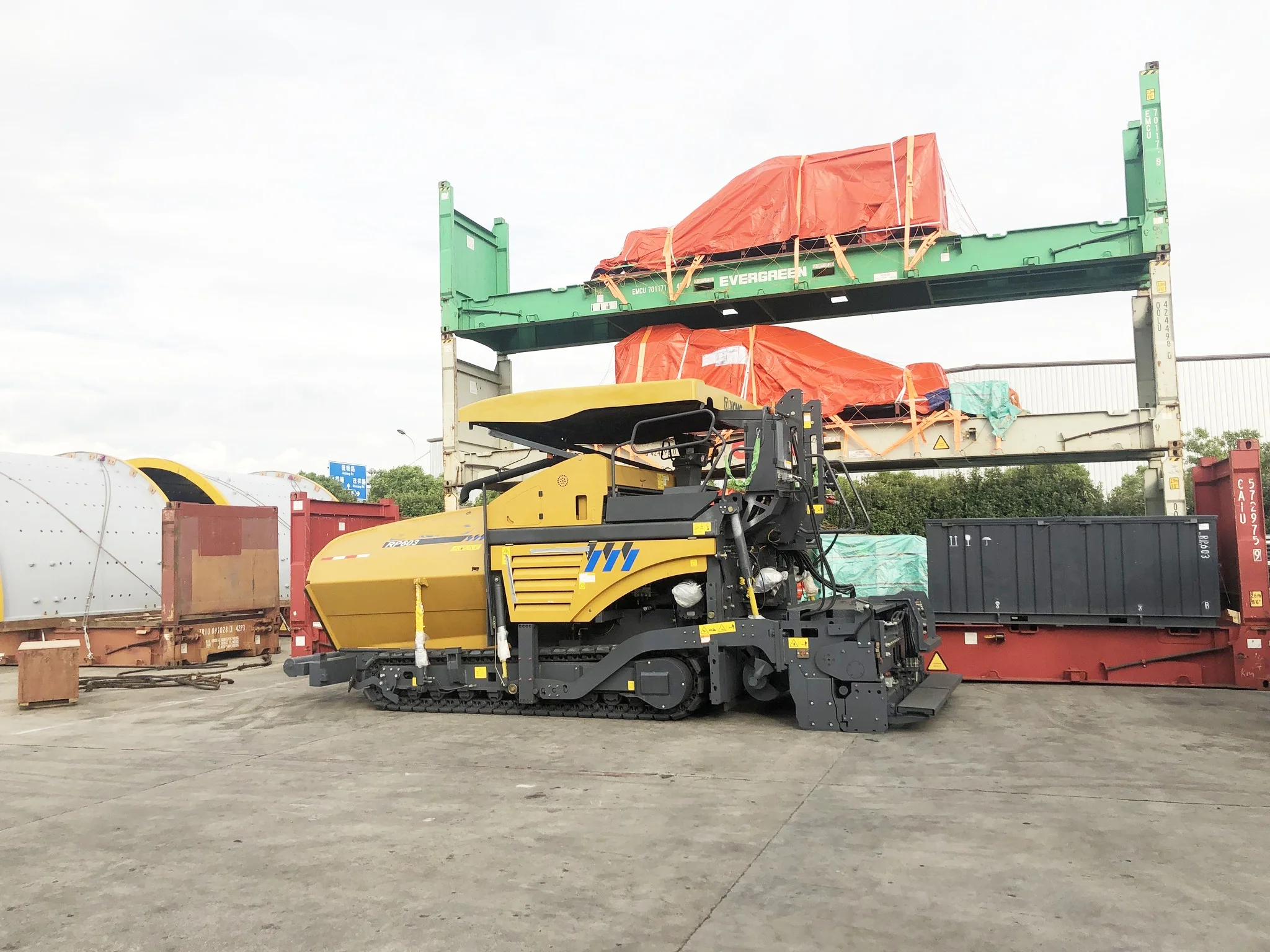 6m Paving Width RP603 Road Machinery Asphalt Concrete Paver Small Asphalt Paver