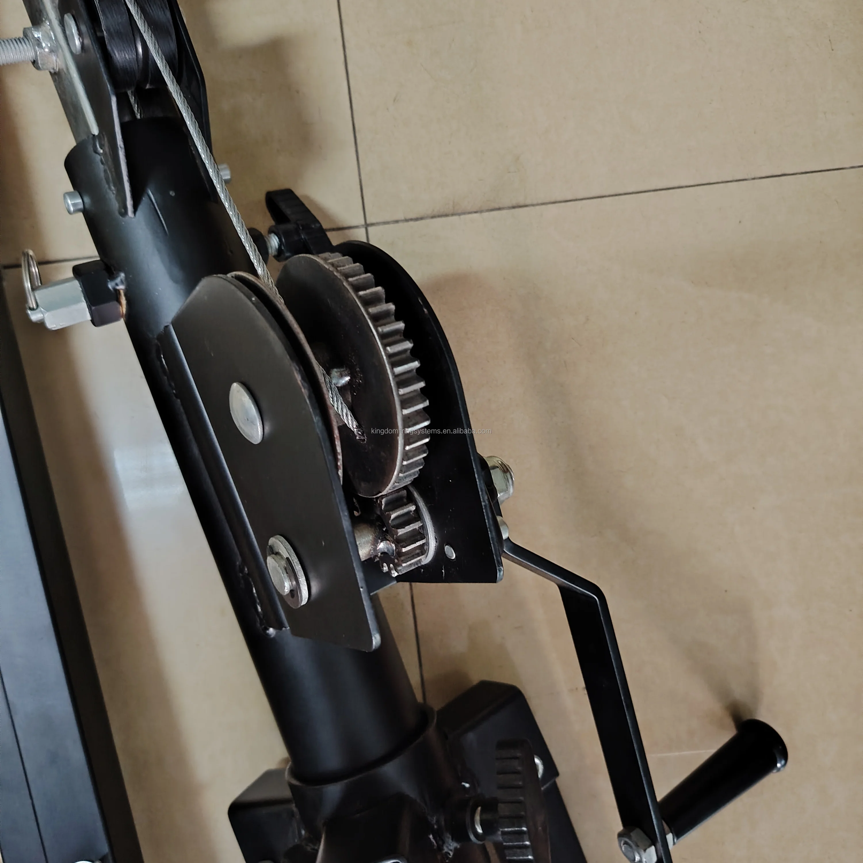 Folding Arm Lifting Support With Two Cross Bars for Firewroks Show for Stage Wheels for Celebration Occassion