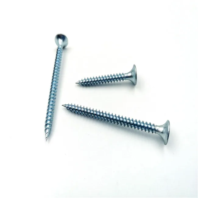 Фабрика производит самонарезающих винтов различных размеров из углеродистой стали