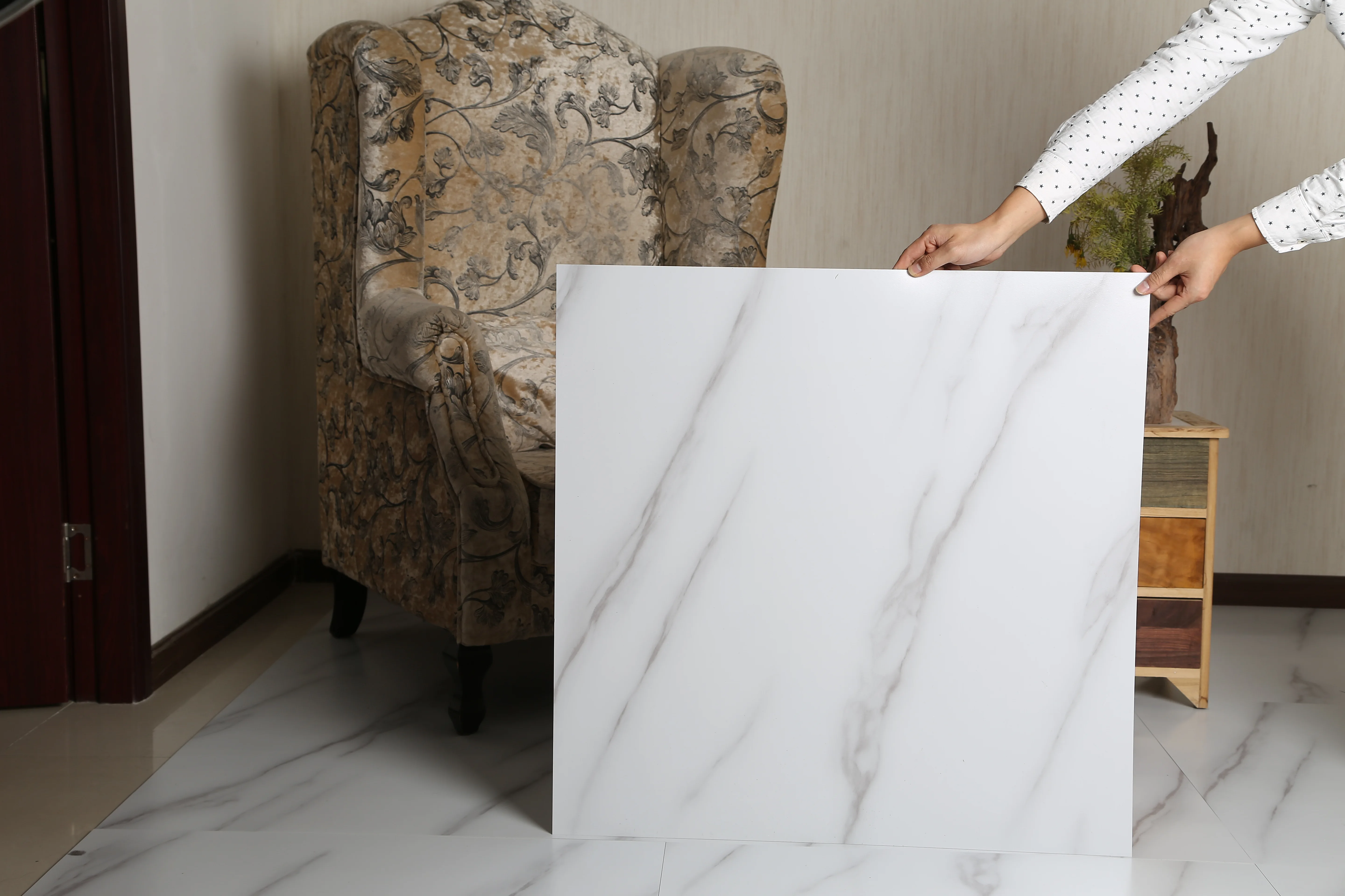 America Hot Sale PVC FLOOR Waterproof PVC  vinyl flooring that looks like marble pvc floor self adhesive