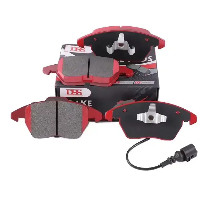 DSS Wholesales Car Brake Manufacturer Pastillas De Freno Front Semi-Metallic Ceramic Brake Pads for Audi Nissan Rav4 Model