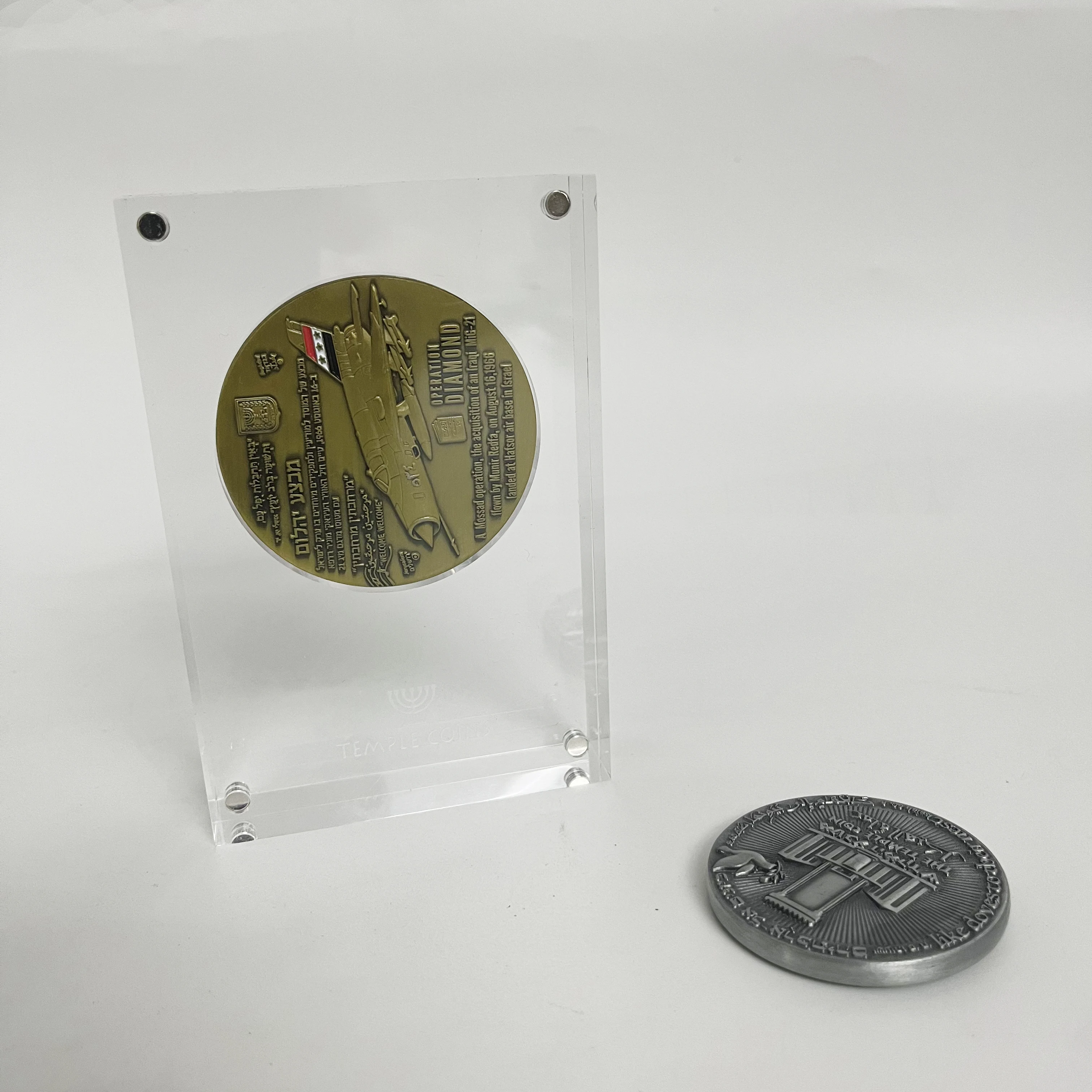 Laser Logo Acrylic Souvenir Coin Display Board Changeable Coin Holder Shiny Polishing  Acrylic Magnet Coin Display Stand