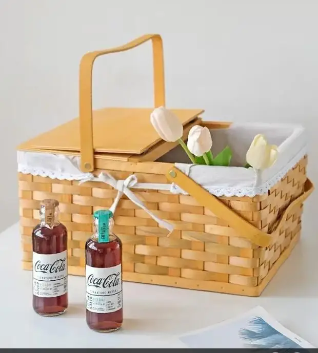 Natural Eco-friendly Hot Sale Kitchen Rattan Storage Fruit Vegetable Basket Tray With Handlebars