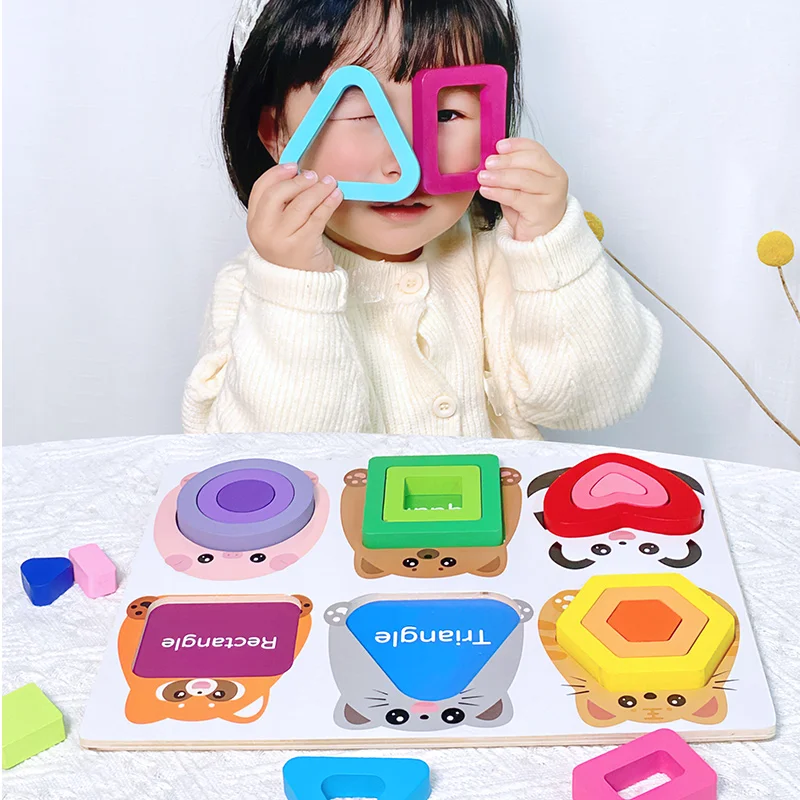 Деревянная доска-головоломка с геометрическим рисунком