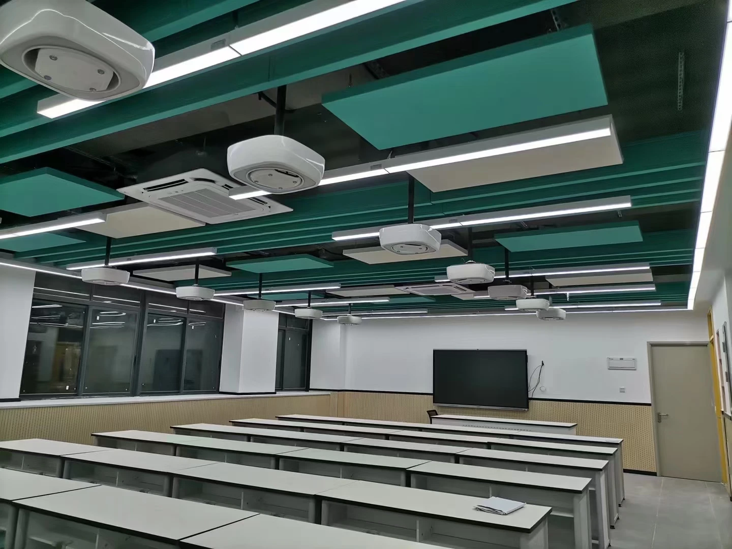 acoustic broadcast studio noise insulation for ceiling baffle sound reduction