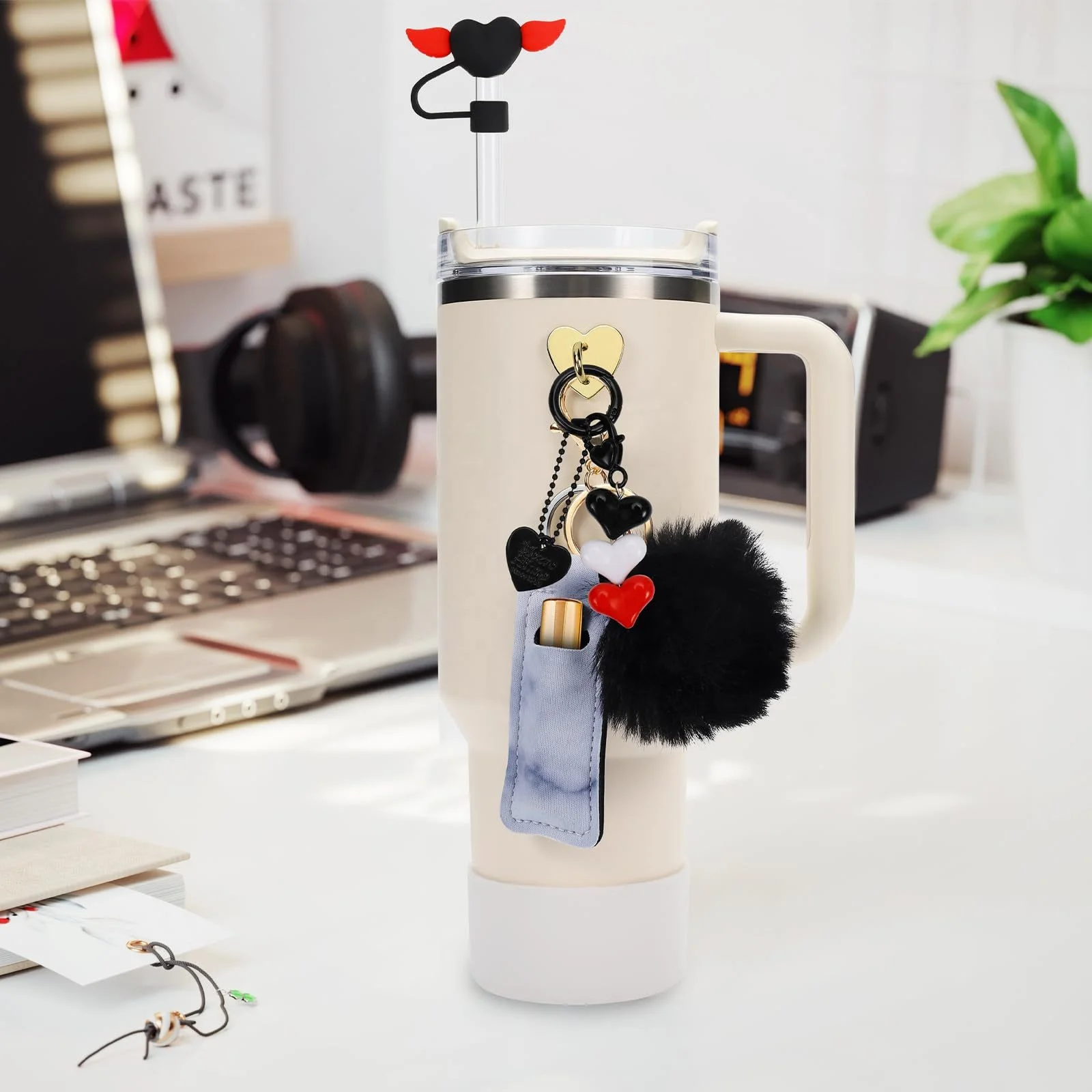 Tumbler Topper Accessories Set 1Pcs Lipstick Holder Love Straw Lid Cup Cover Colorful Imitation Rabbit Fur Ball Pendant