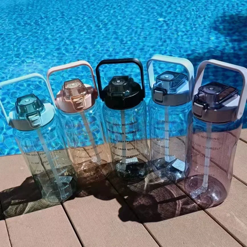 plastic water bottle (4).jpg