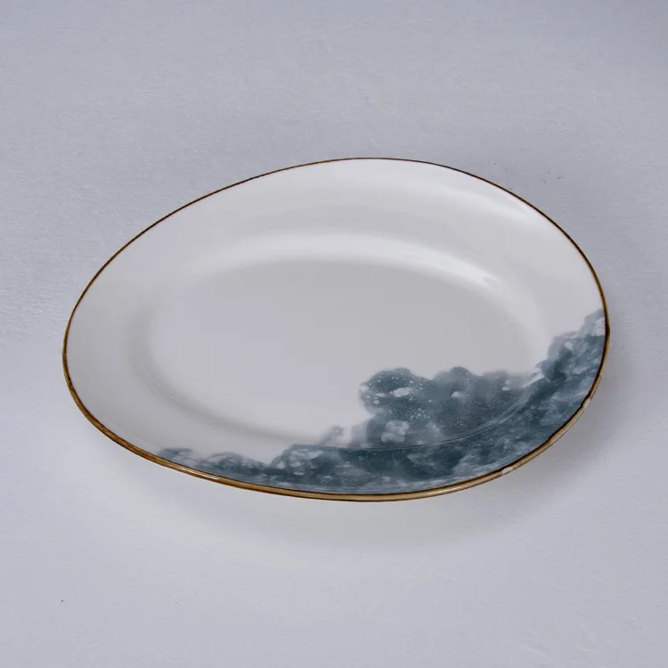 Wholesale Custom Cheap Glazed Yellow Rim Irregular Restaurant Tableware Porcelain Ceramic Plate