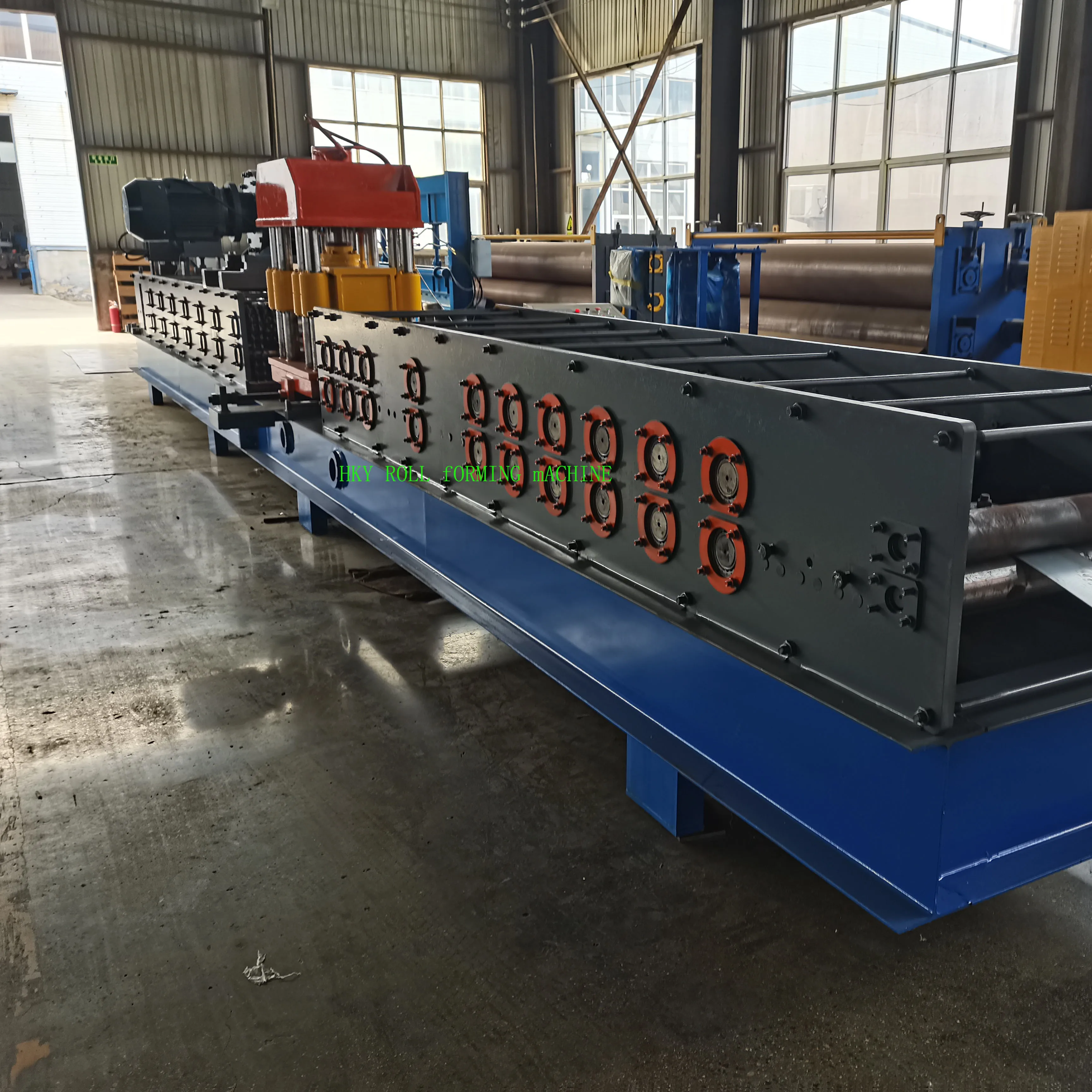 Solar c steel rail roll forming machine