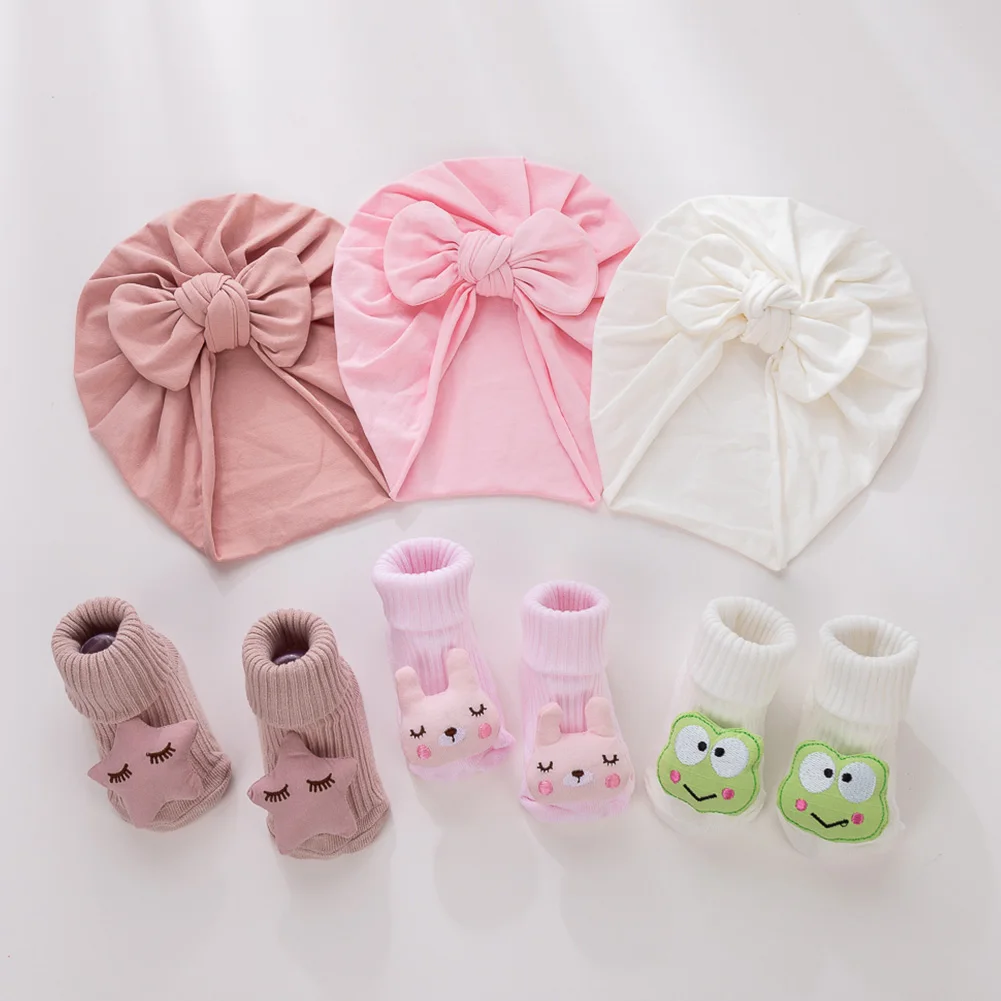 Boutique DIY Sweet Cartoon Baby Hat With Socks Set Baby Girls Turban Headband With Socks Bunny Bows Red Heart Socks Wholesale
