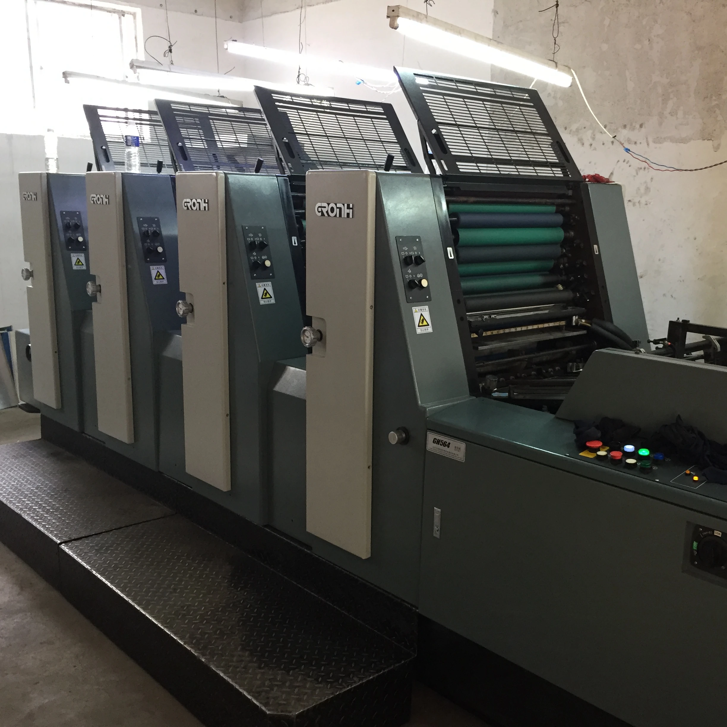 used 2-color speed maser SM GTO offset printing machine printer