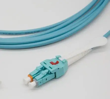 Switchable Polarity OM4 Multimode LC UPC Uniboot Connector with Push Pull Tab
