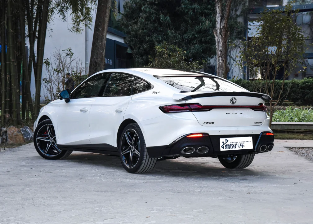 Buy in Stock Economy 138Kw 1.5T Auto High Speed Sedan MG 7 Petrol Gasoline Car for Sale