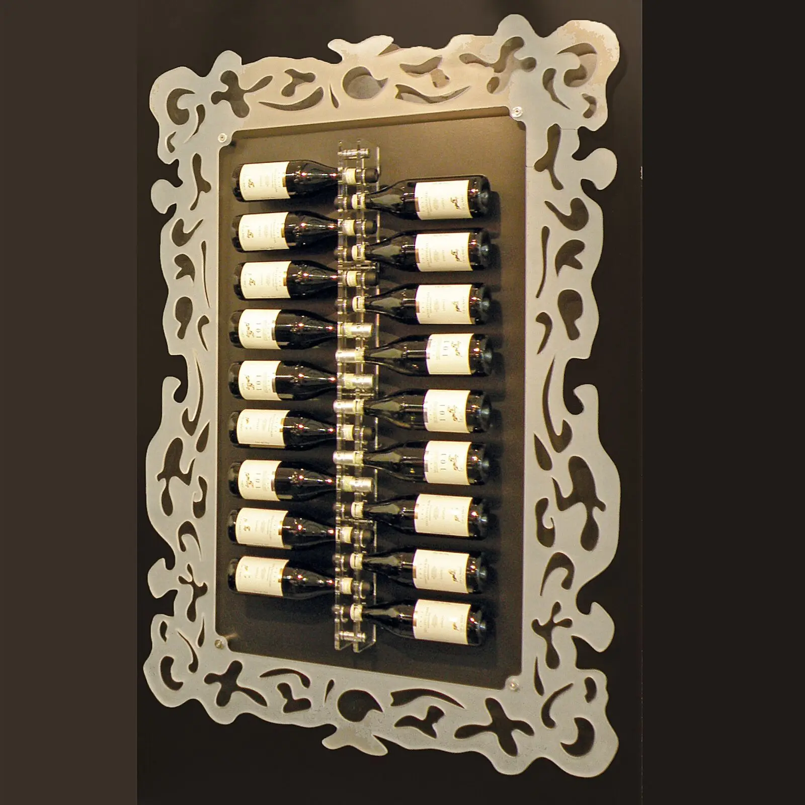 Wall Mounted Metal Black Wine Shelf Bottle Stand Bottle Holder China Factory Sale PMMA Plexiglass Wine Rack