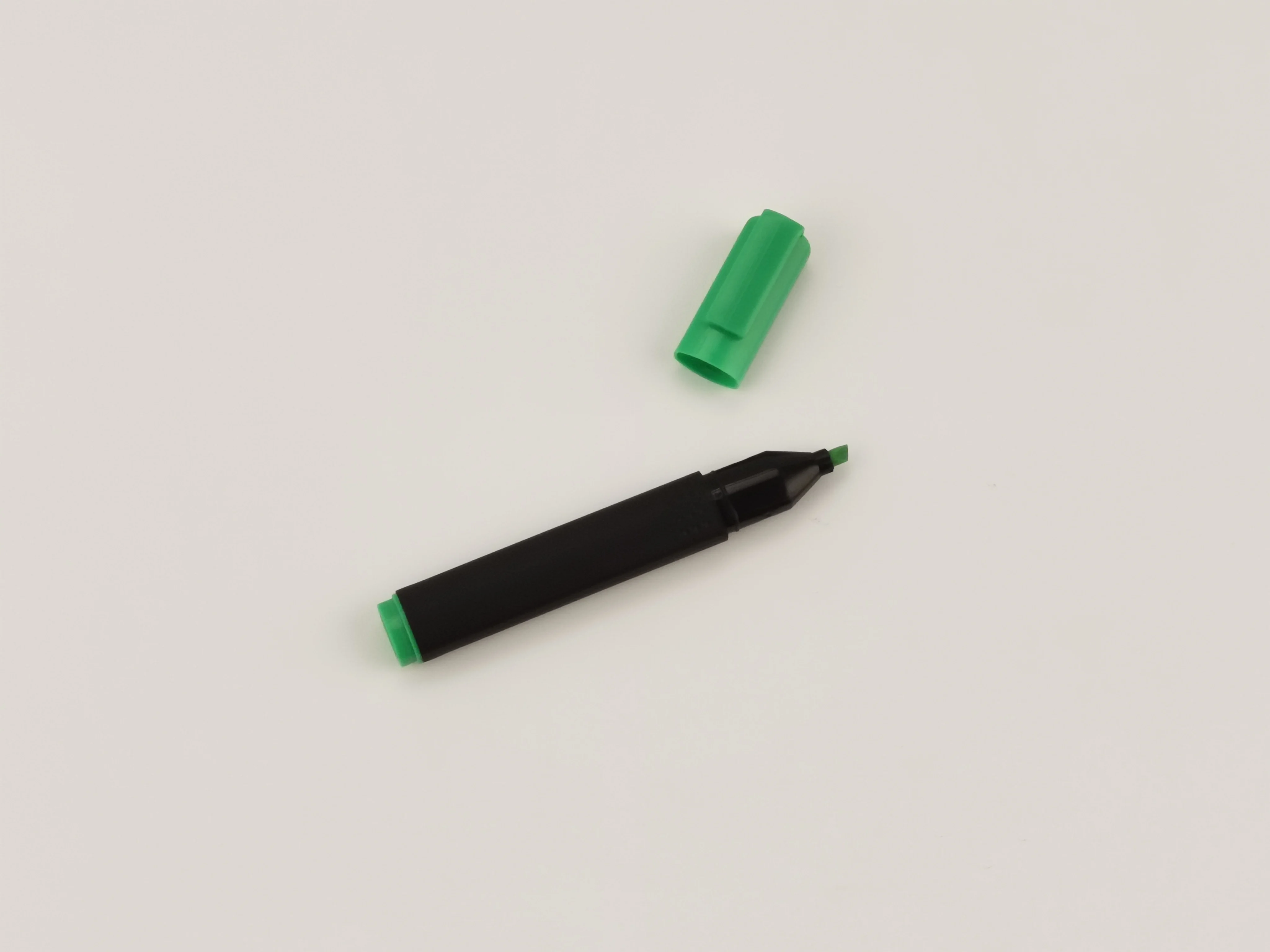 2023 Hot Sell Cheap cost multi color highlighter pens for school and office