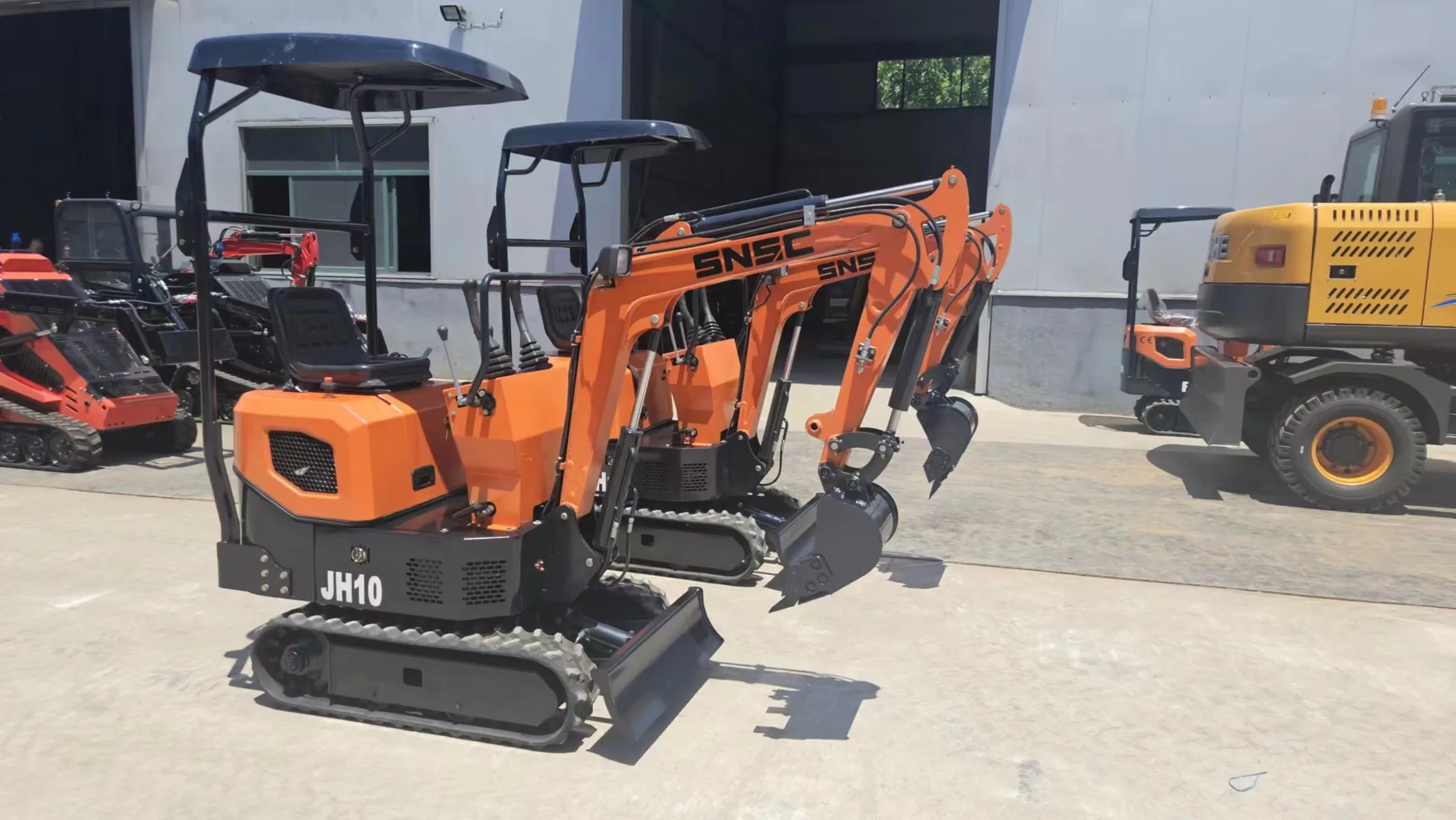 Earth moving machinery 1T 1.5T 2T 3.5T Micro Mini Crawler Digger Excavator