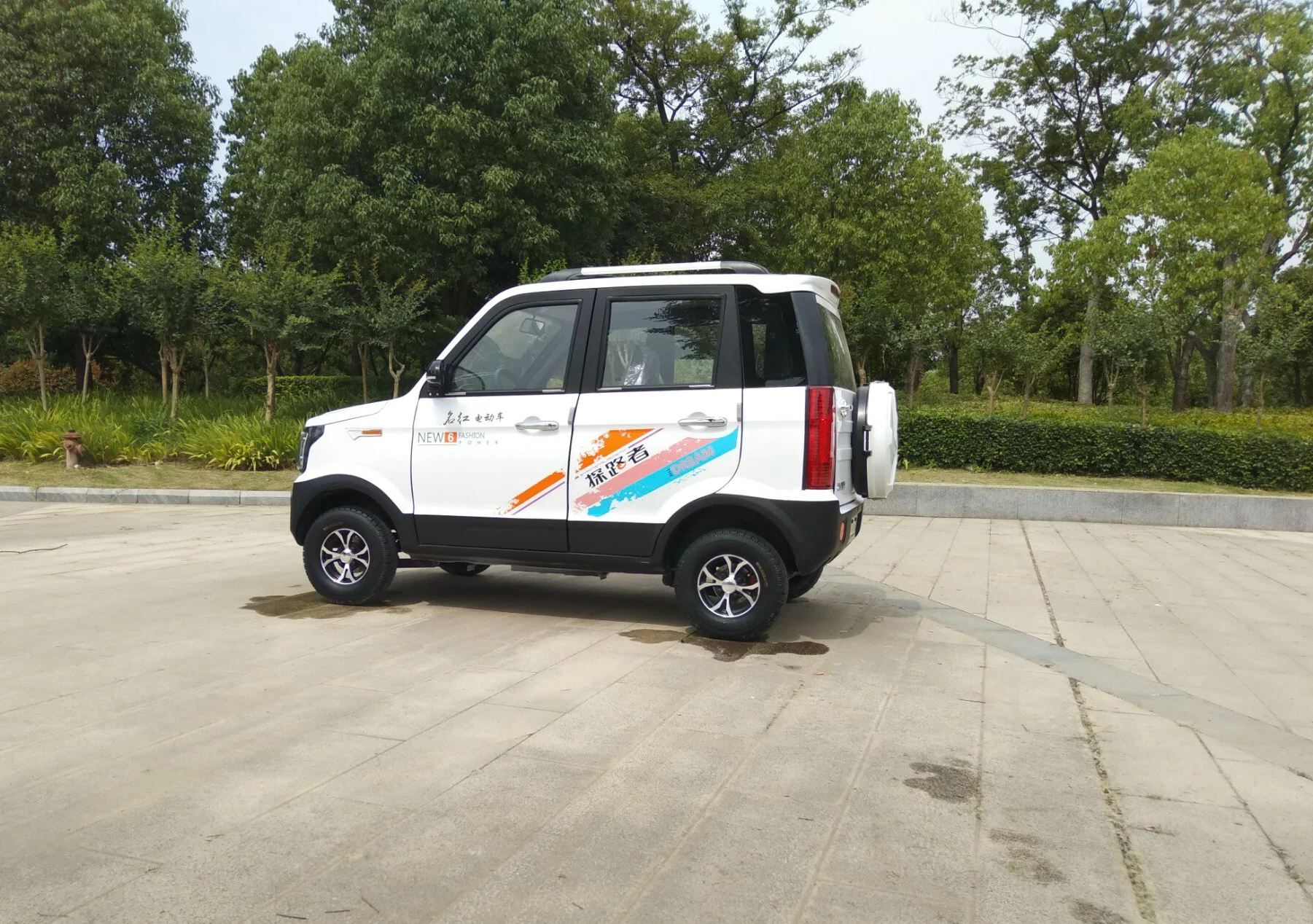 4 Wheels Adult Electric Car  One Seater Two Seater Electric Car Smart Auto  Electro Car With CE