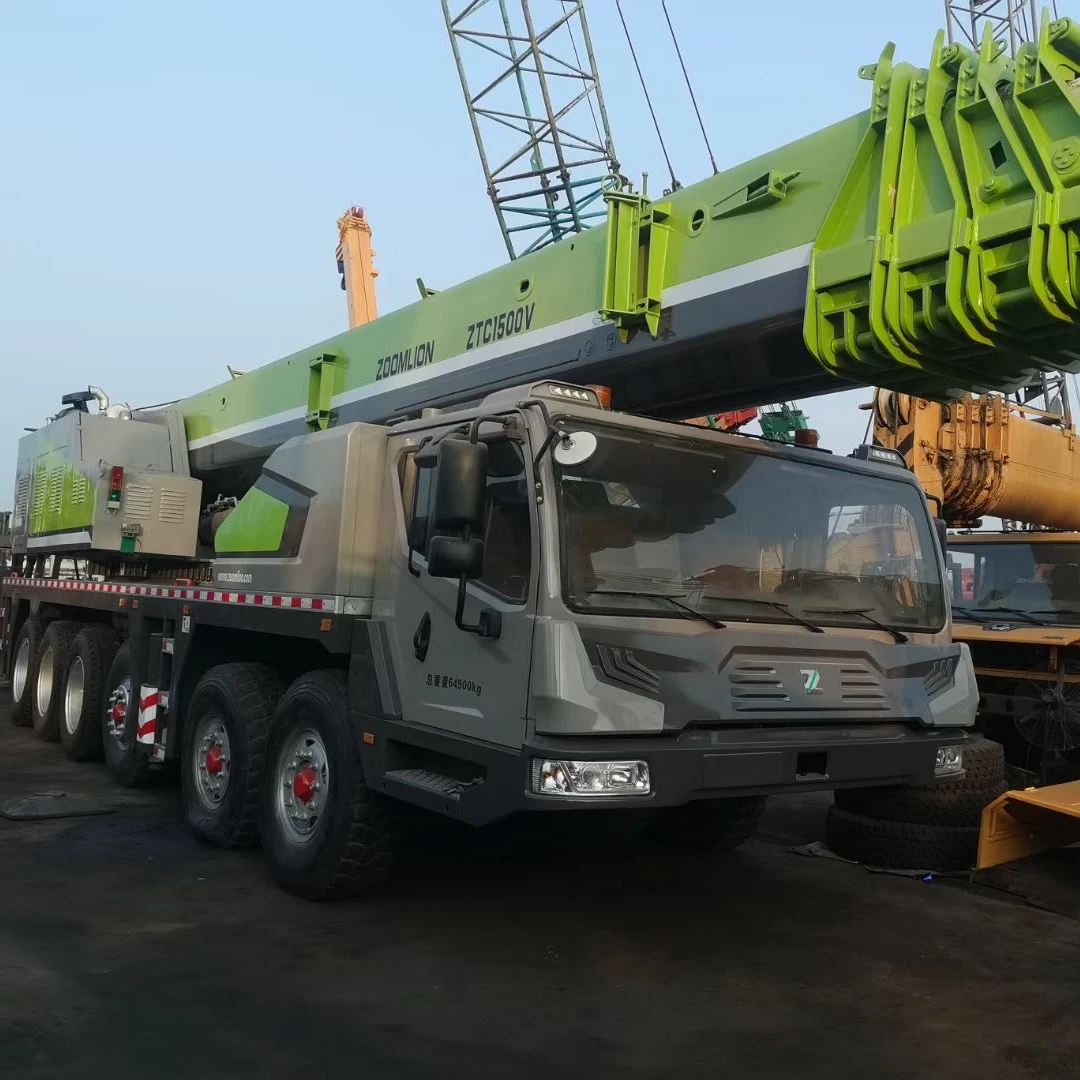 used original Zoomlion ZTC1500V truck crane maximum loading 150 ton