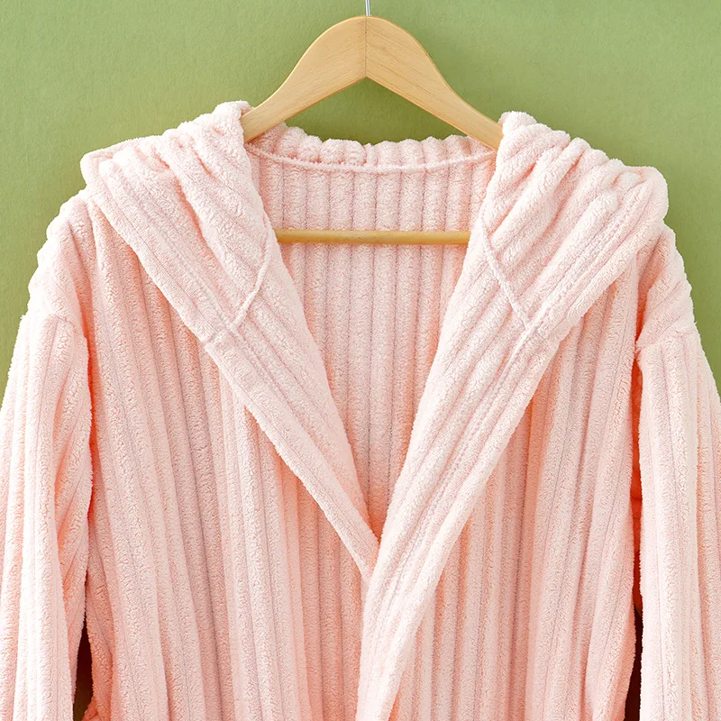 Super Absorbent No Shedding Hair Beige Coral Fleece Women Bath Robe Pink Candy Velvet Microfiber Bathrobe