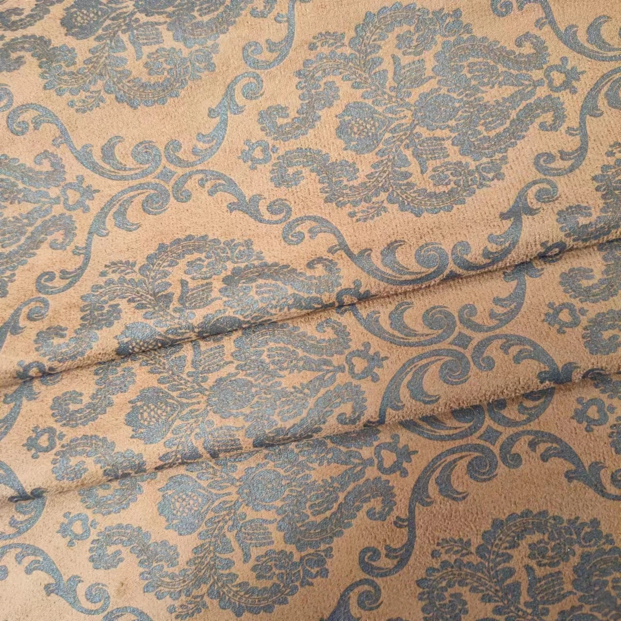 Wholesale 100%Polyester Weft Suede Print Fabric Home Textile Knitted Printed Smooth Knitted Velvet Fabrics For Upholstery Sofa