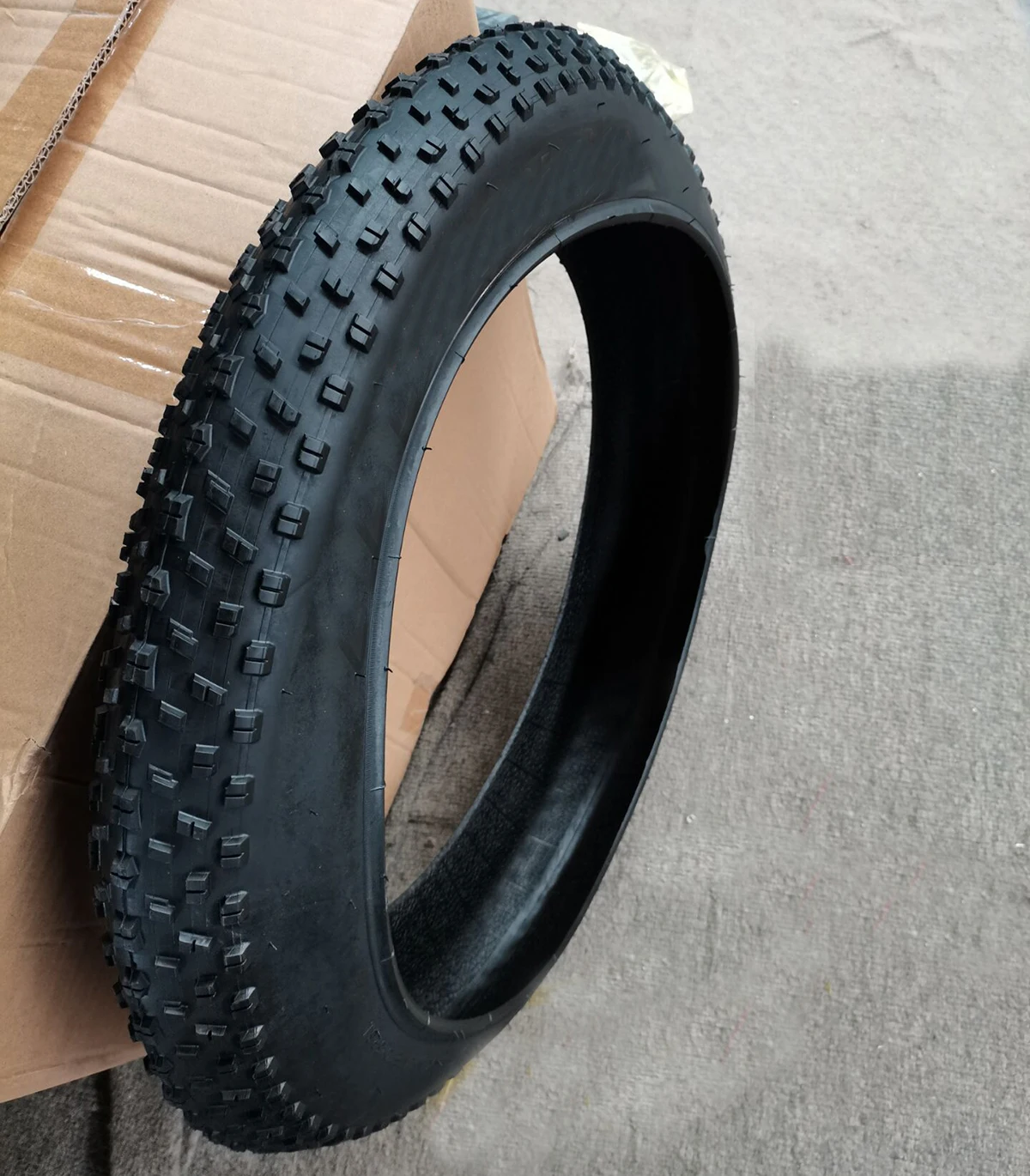 Factory Wholesale Good quality Color Fat Bike Tire 24x3.0 26x3.0 20x4.0 26x4.0 20x5.0 BMX Electric Bicycle Fat Tyres