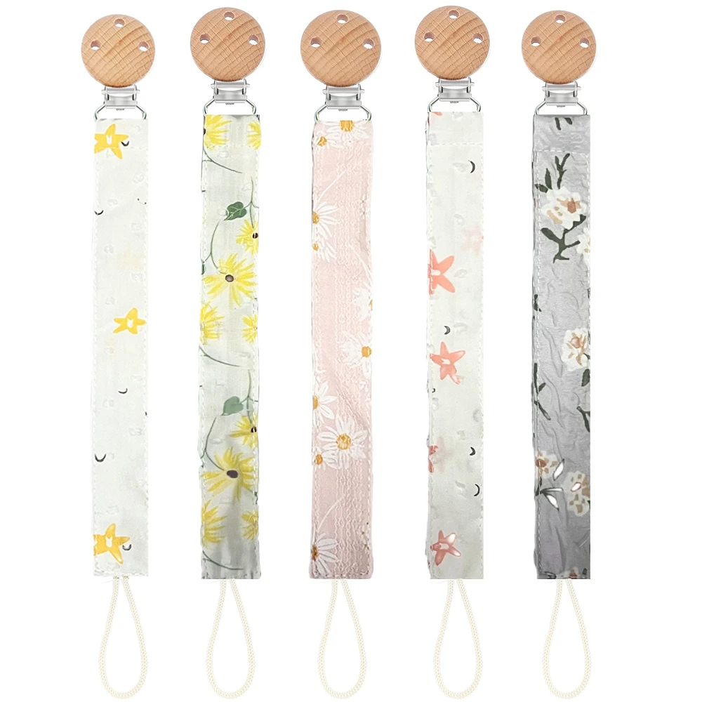 Hot Sale Factory Baby Crochet Infant Nipple Holder Cord Wood Crochet Beads Cotton Teething Chewable Toys