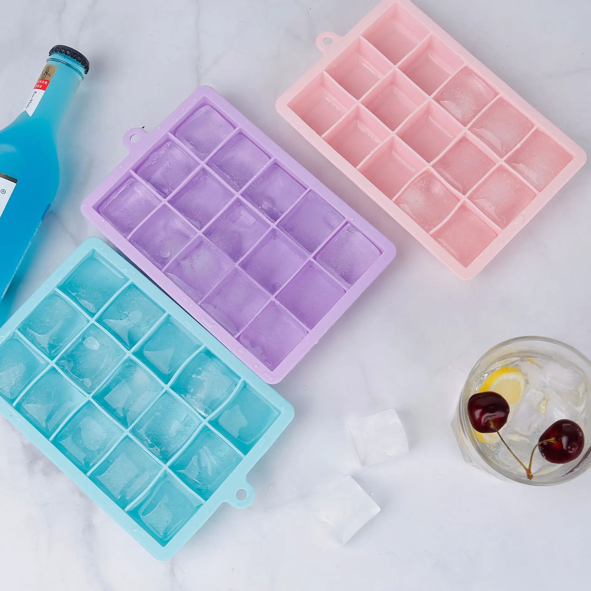 Innovative new 15 hole ice box with cover kitchen tools silicone ice box rectangular ice making mold