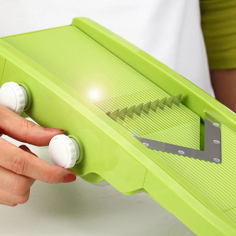Low Price Stainless Steel Ergonomic Green Manually Fruit  Adjustable Slice For Household Plastic Kitchen Slicer