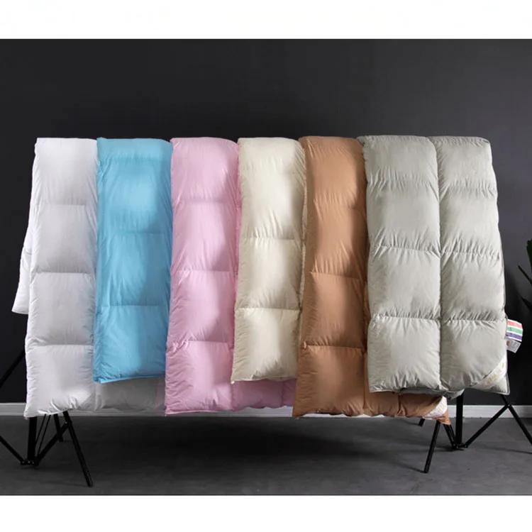 Hot Sale Luxury White Microfiber Duvet Soft Queen Size Comforter Goose Cotton Filling Breathable Hotel-Quality Quilt Home Use